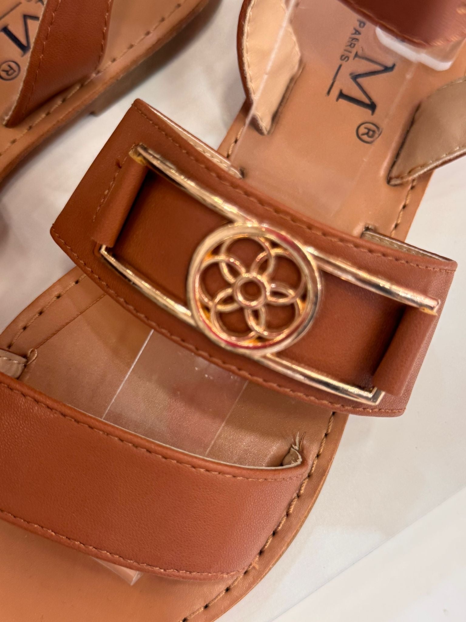 Chanclas plana chapa, flor