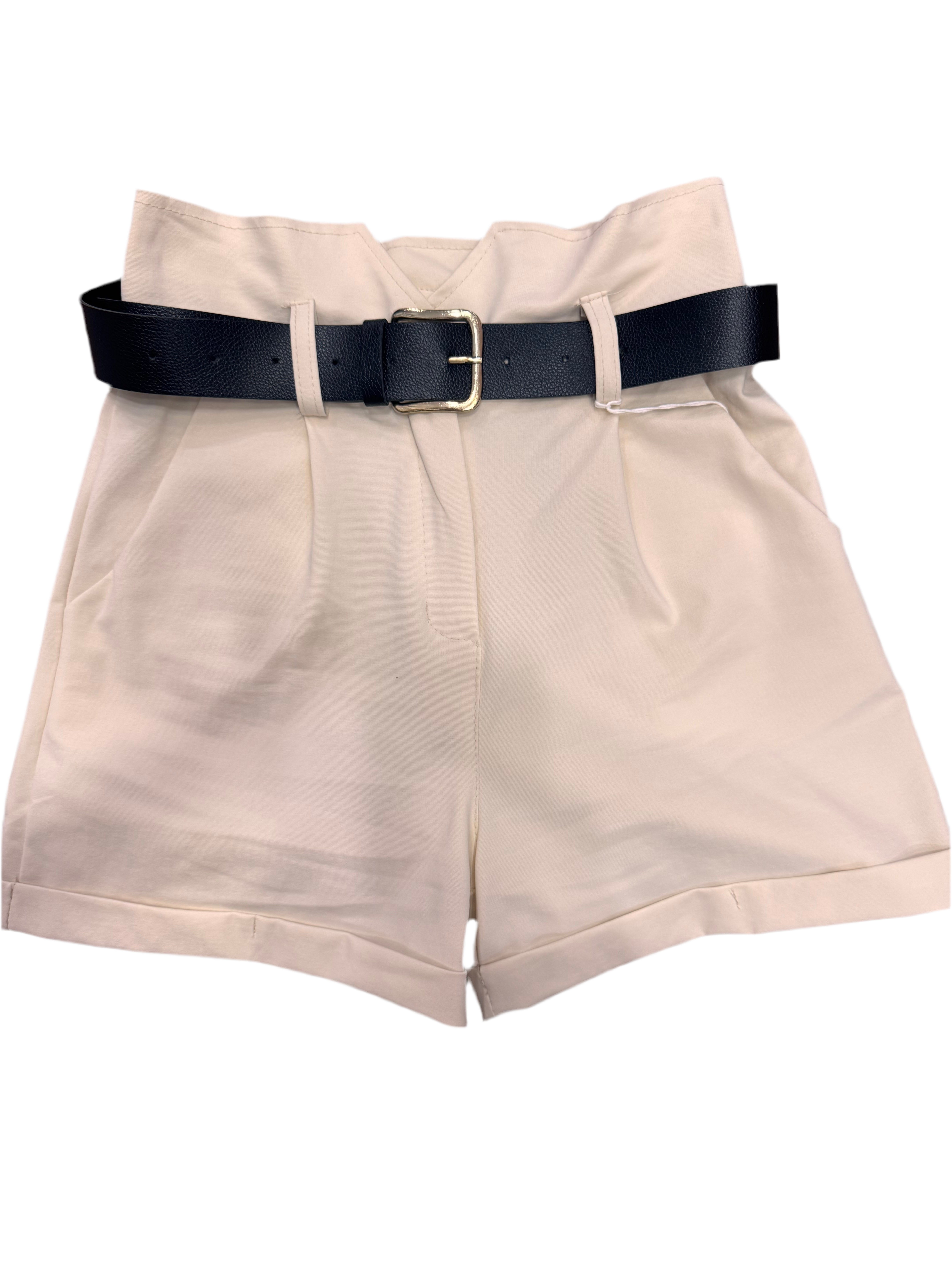 Pantalón corto, mujer