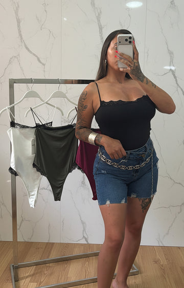 Body encaje pecho