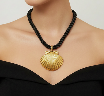 Collar concha grande