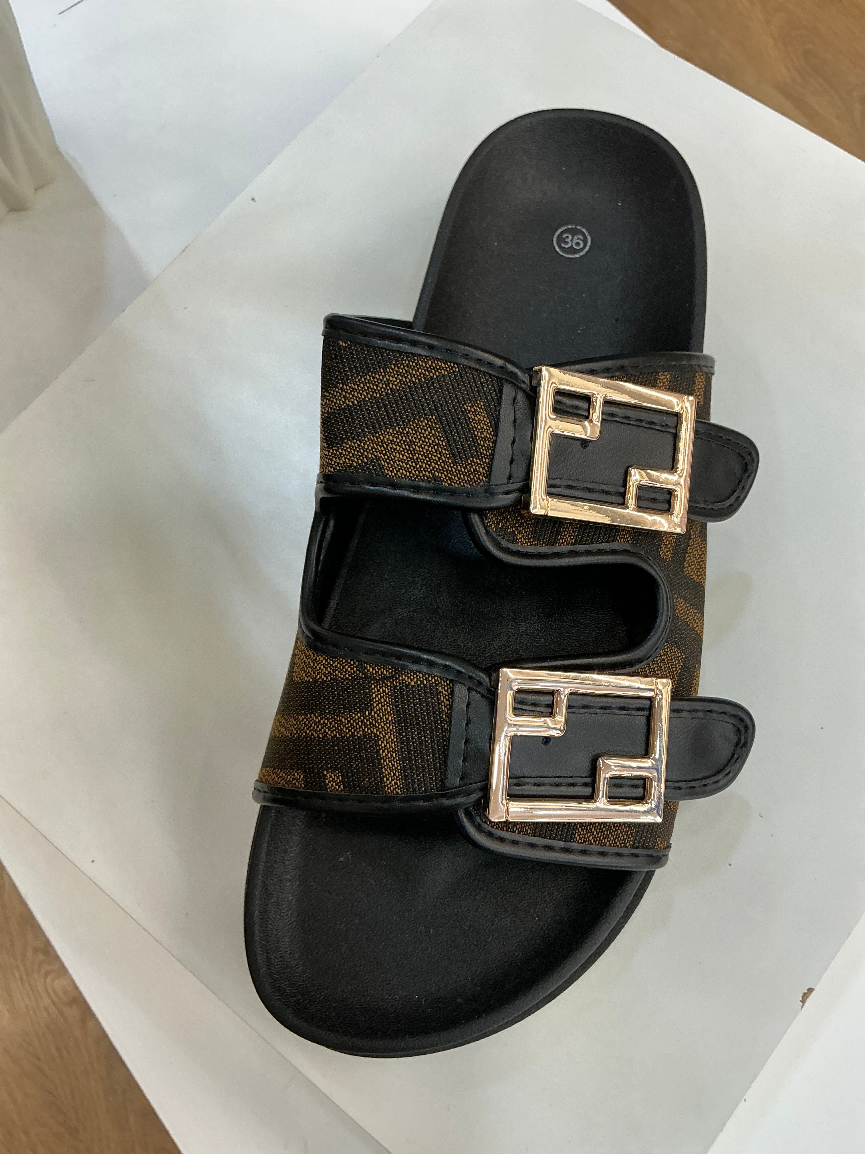 Chanclas Toni