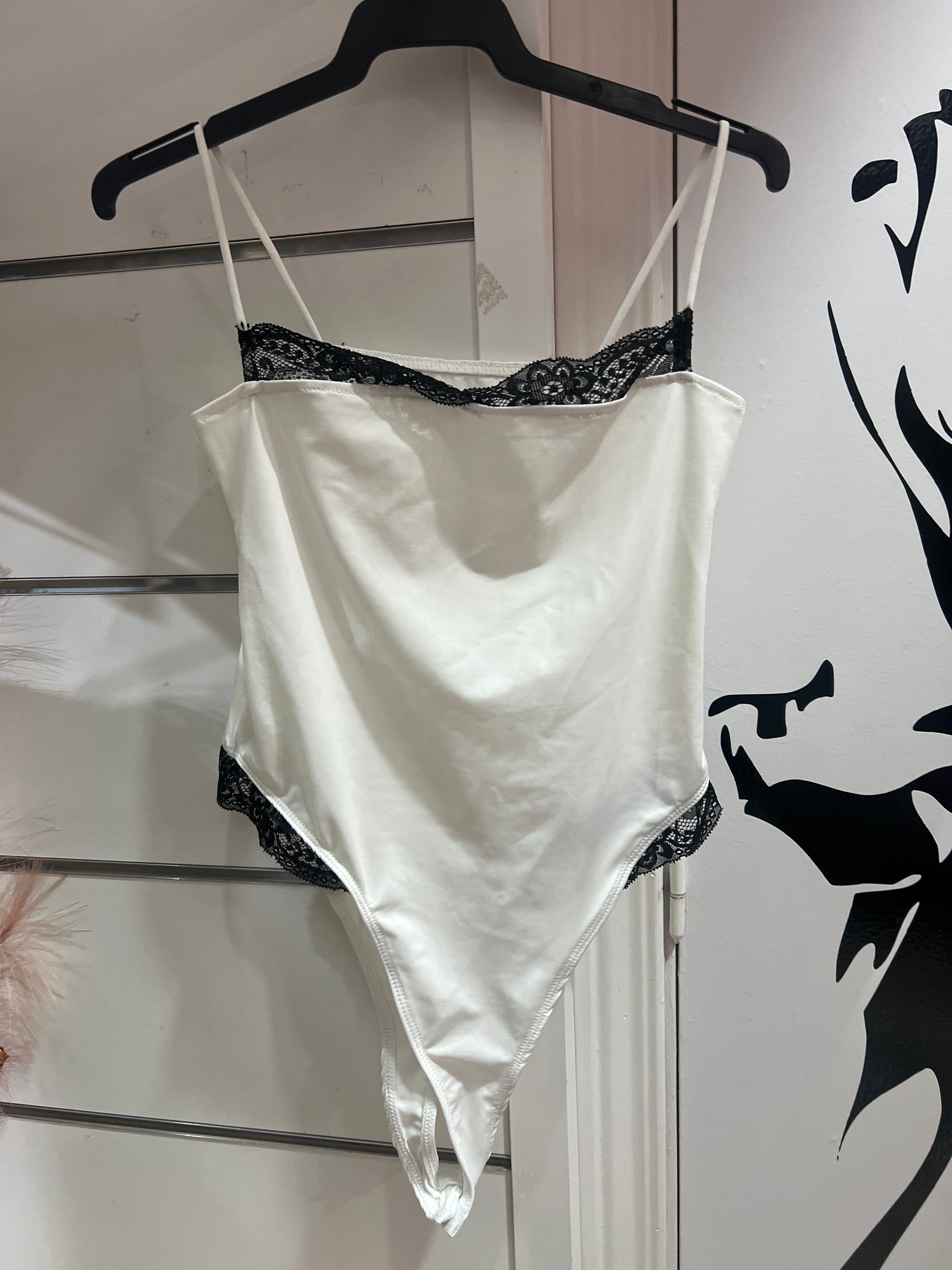 Body encaje pecho