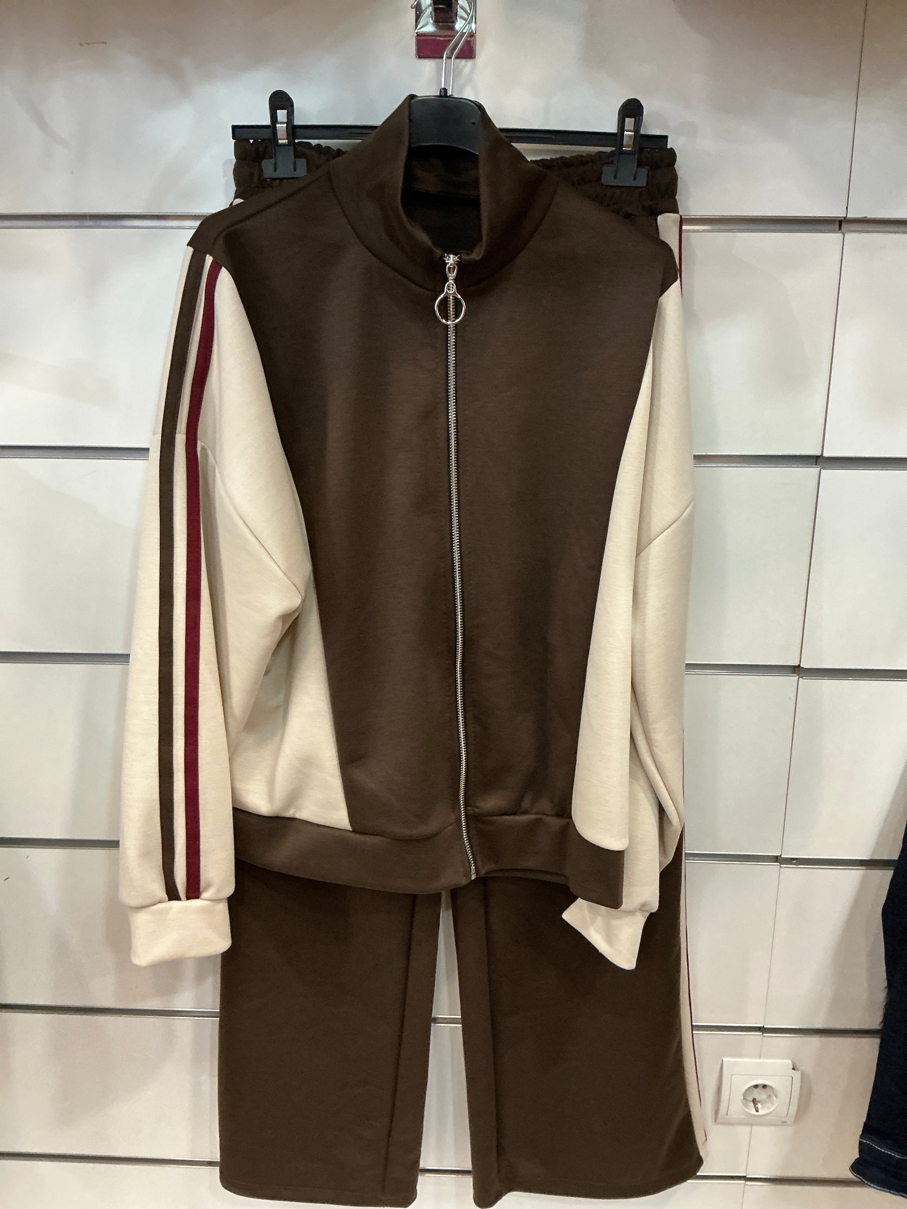 Chandal líneas dobles