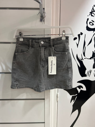 Falda gris goma