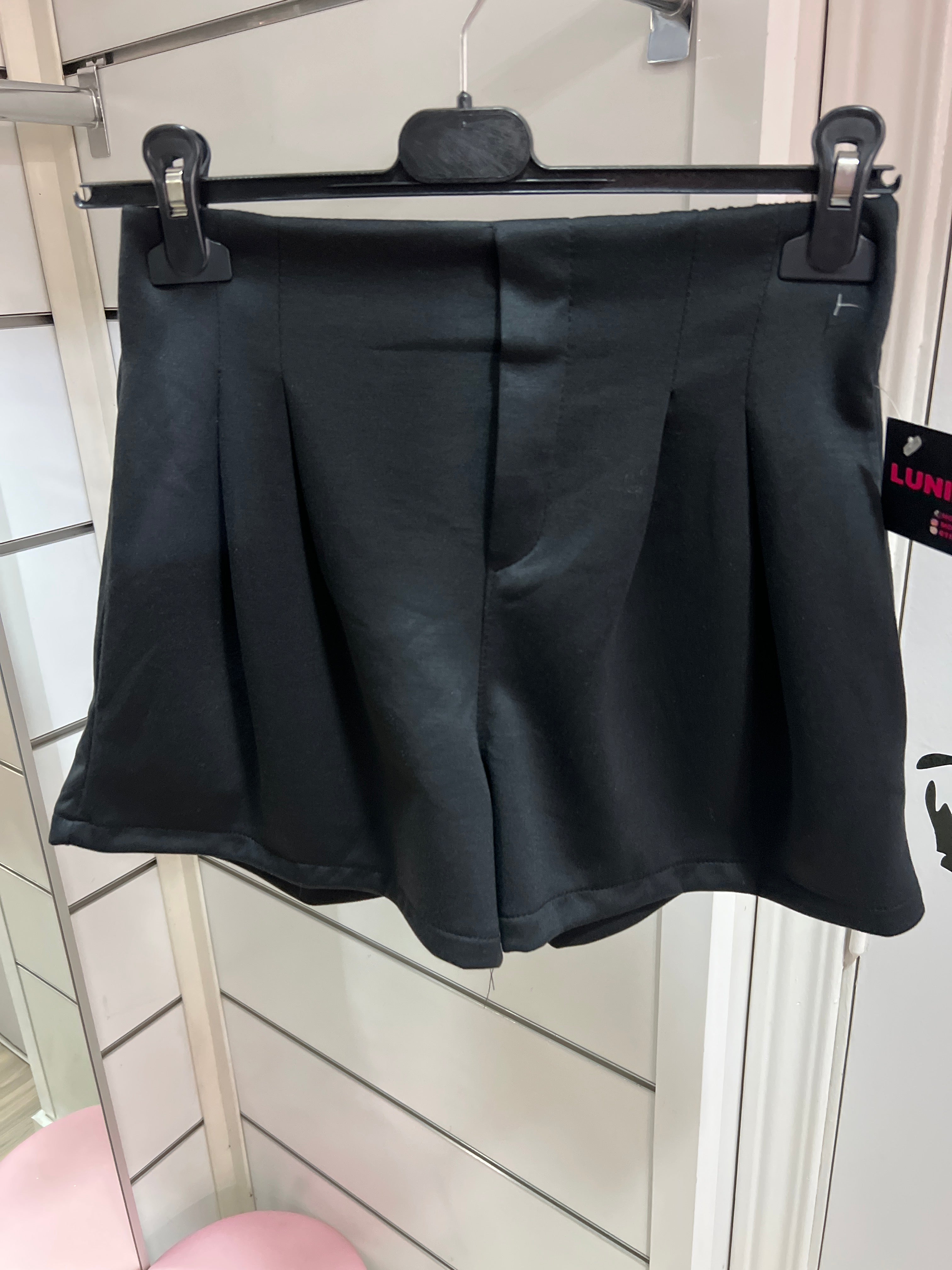 Pantalón pinza corto