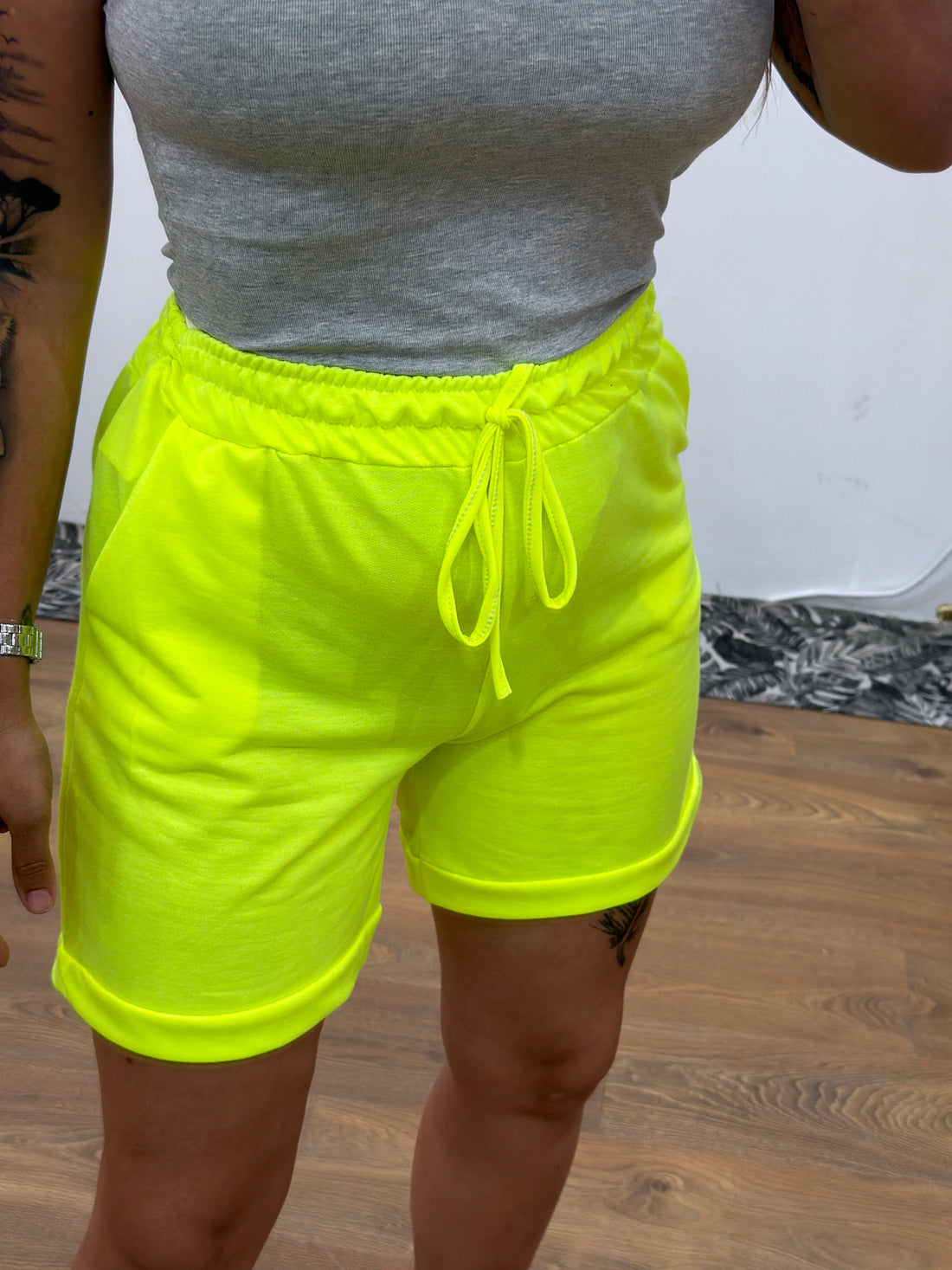 Bermuda fluorescente