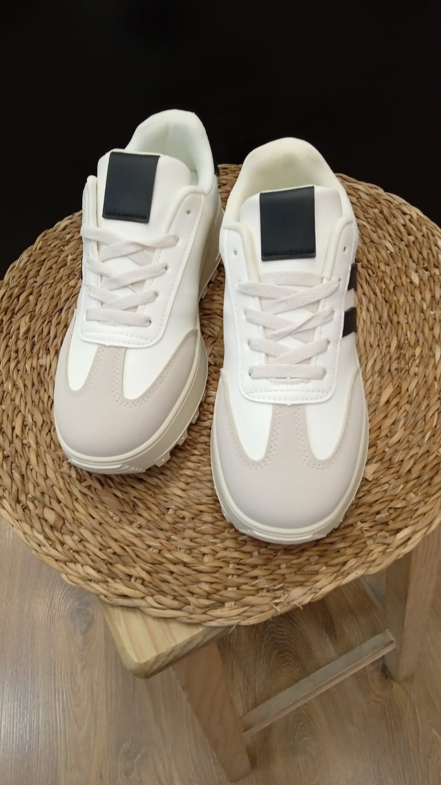 Tenis Ari