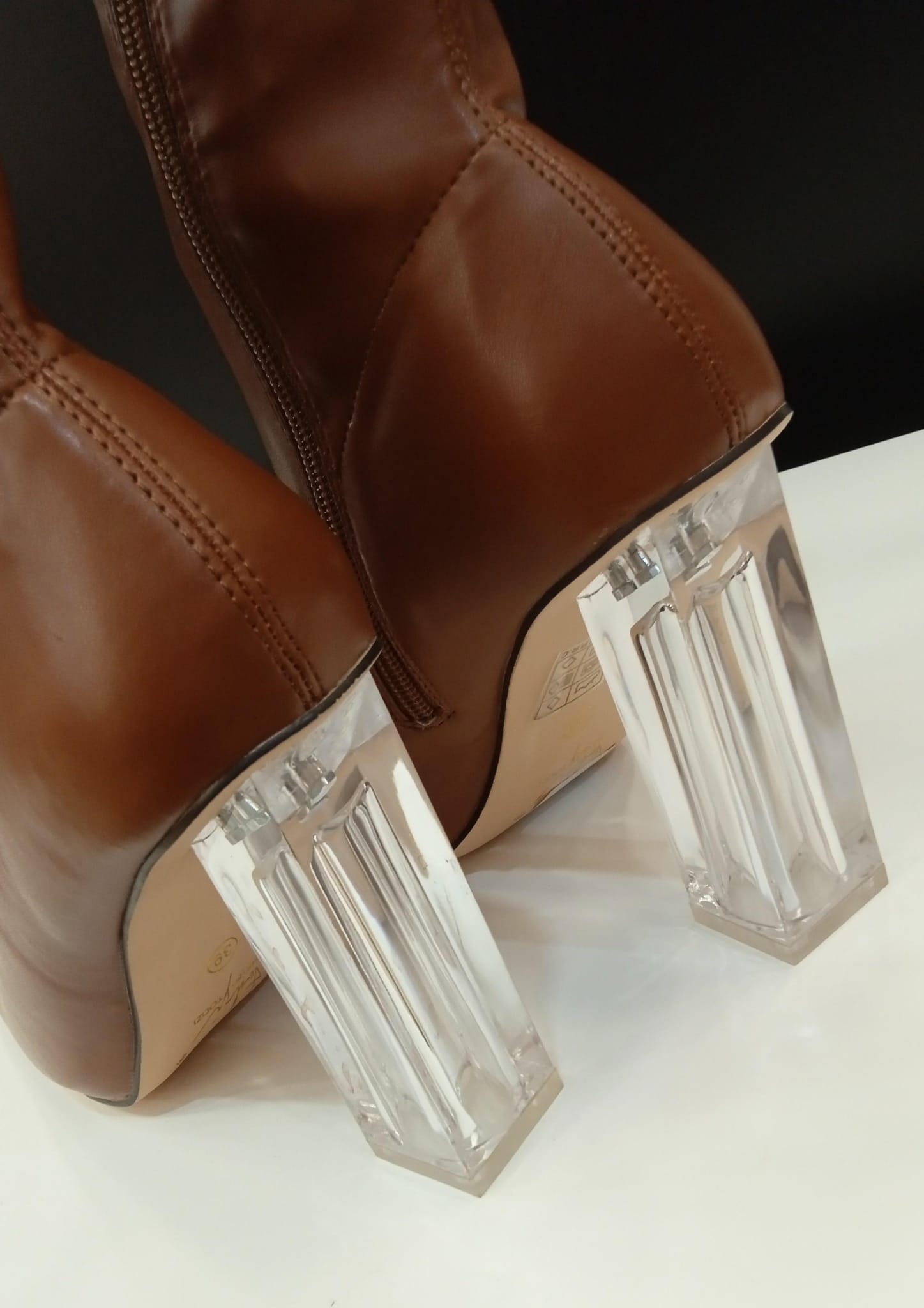 Bota marrón poli
