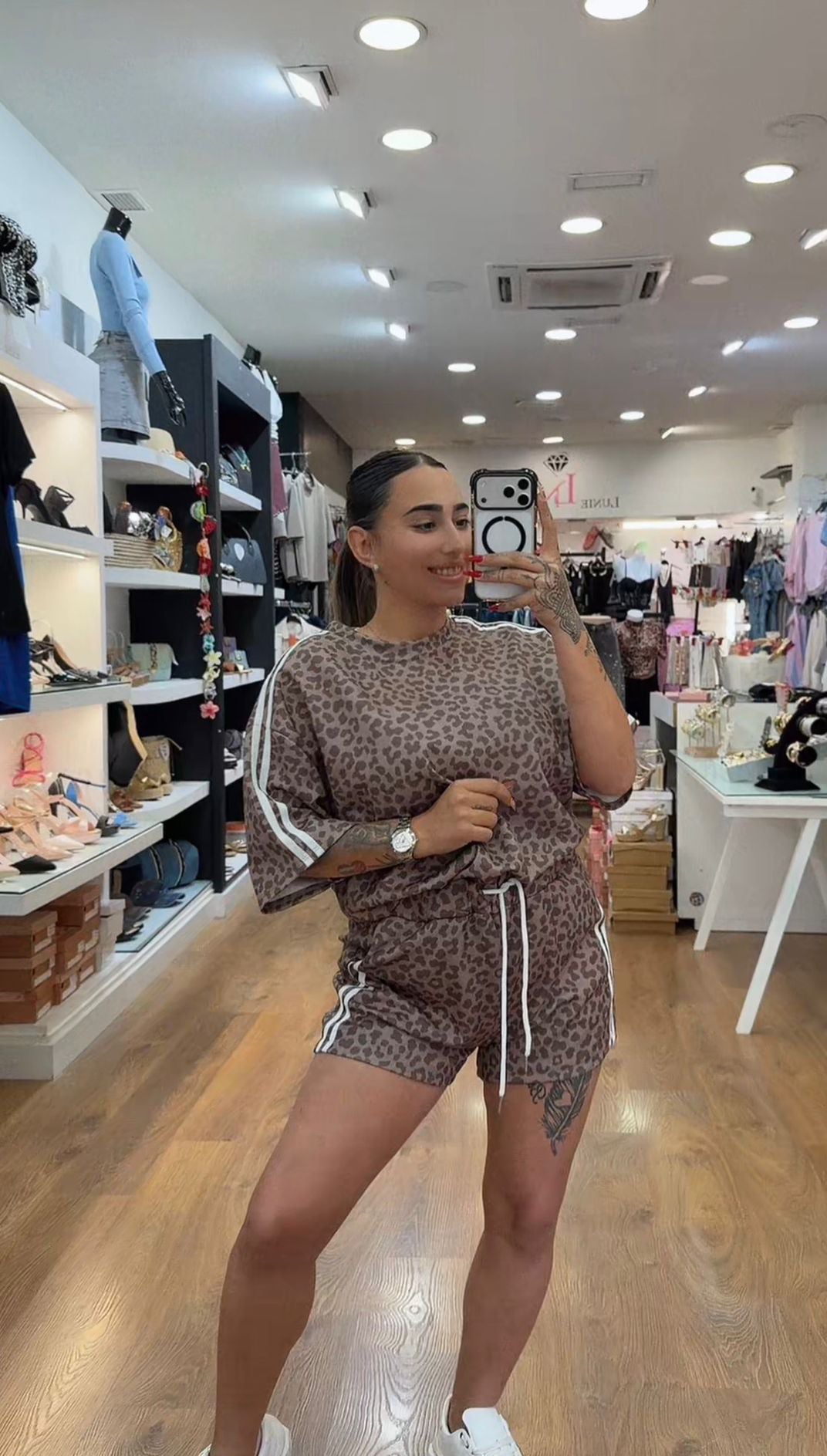 Conjunto adide
