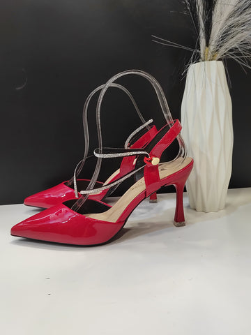 Tacón charol tira brillo