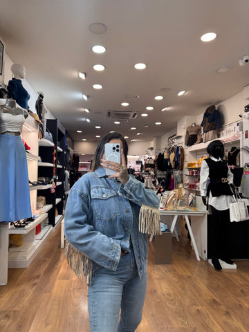 Chaqueta flecos