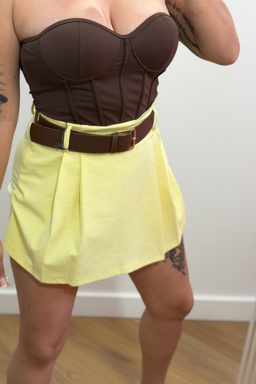 Falda Correa