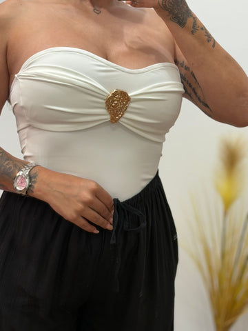Body broche