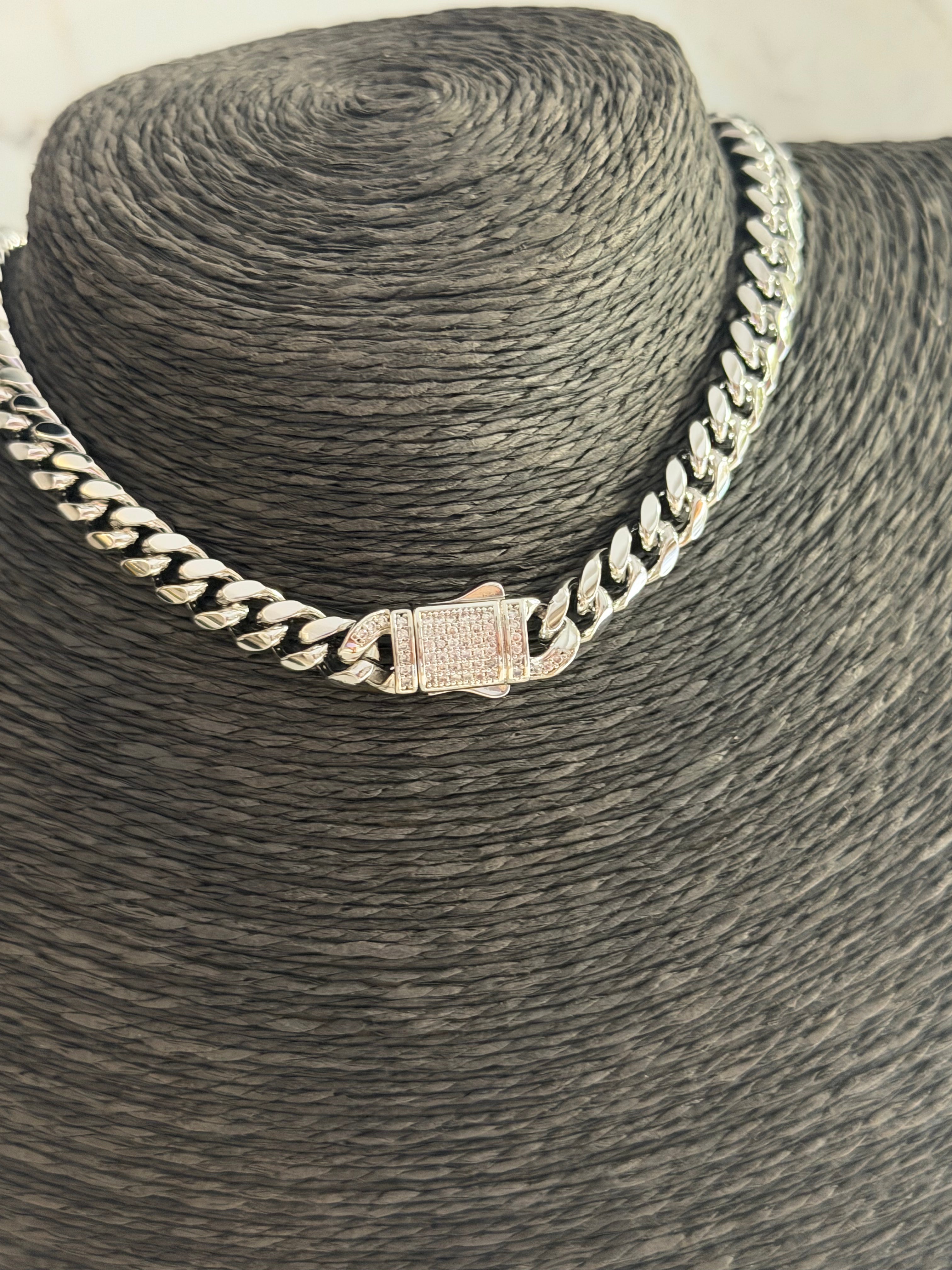 Collar cubana suelto plata